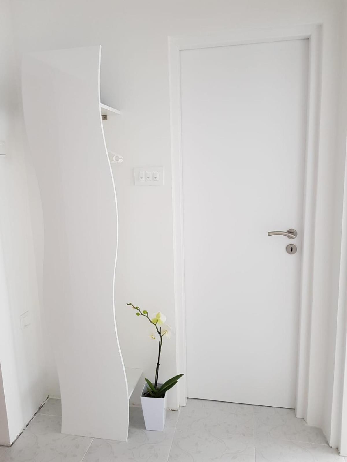 Apartman Kristina - Self Check In & Check Out Otočac Exteriör bild